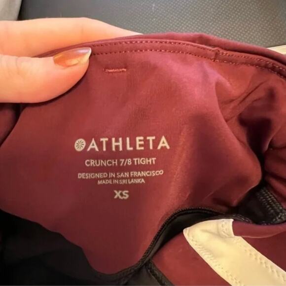 Athleta Crunch Colorblock 7/8 Tight in SuperSonic - Picture 6 of 6